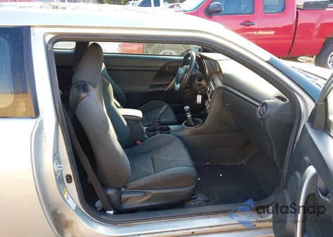 2011 Scion Tc z USA, uszkodzony, nr VIN JTKJF5C72B3020432